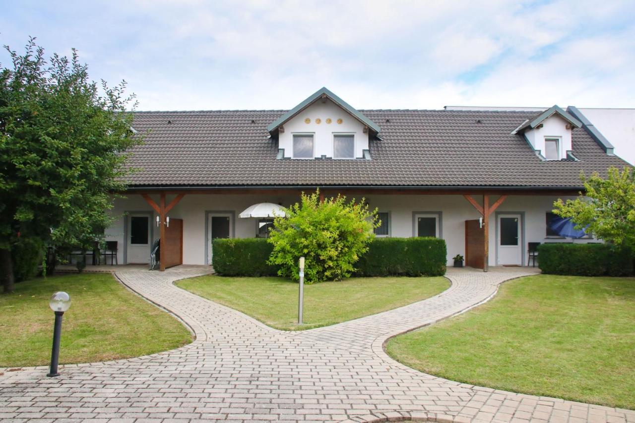 Gaestehaus Finklacke Apetlon Extérieur photo